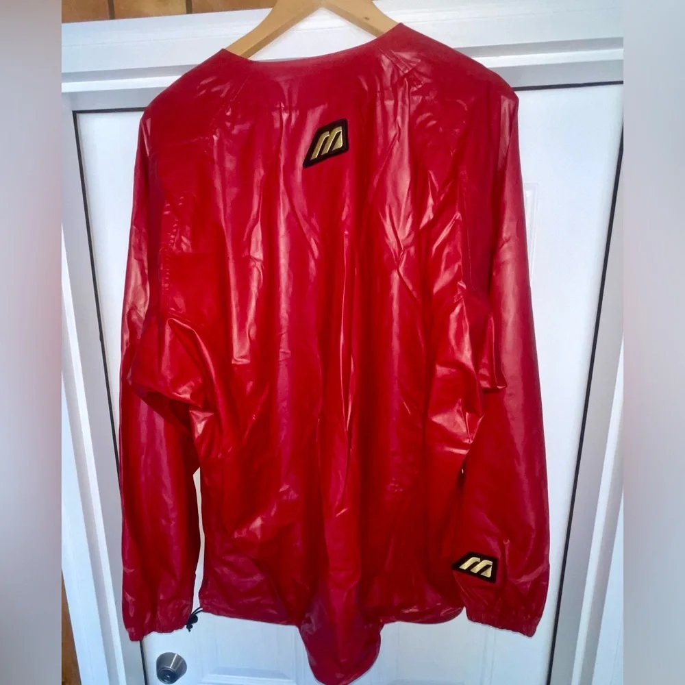 Mizuno Red Men’s Baseball Wind-Rain Long Sleeve Shirt - Size 44-46 XL - Picture 3 of 3